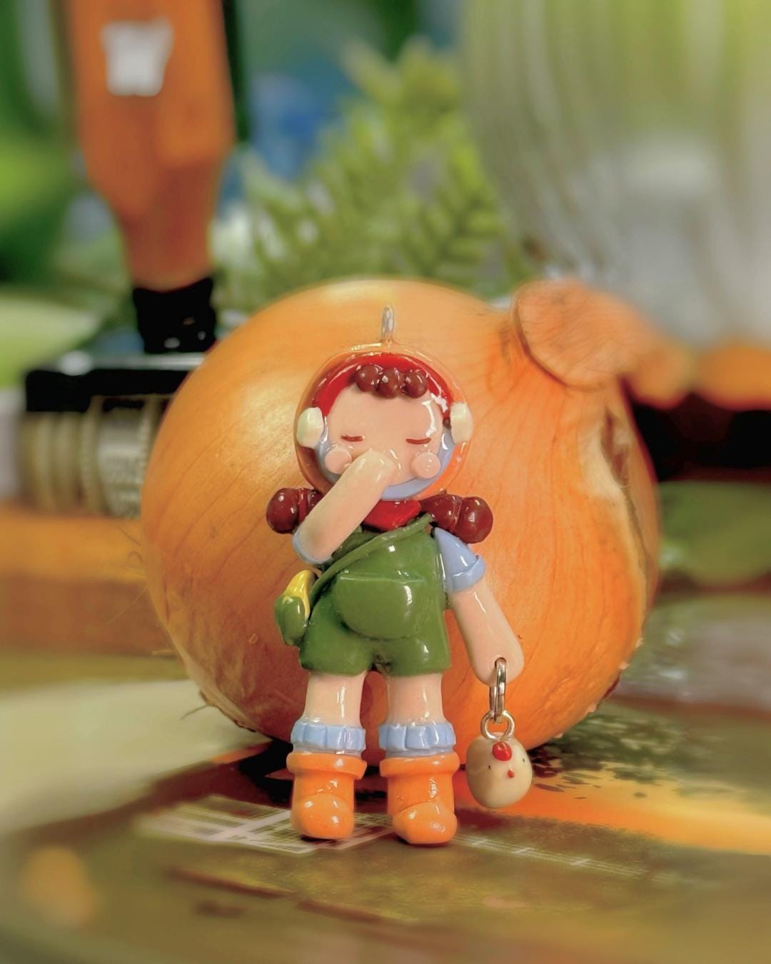 Cori the Hen Keeper Polymer Clay Keychain - nua shophouse