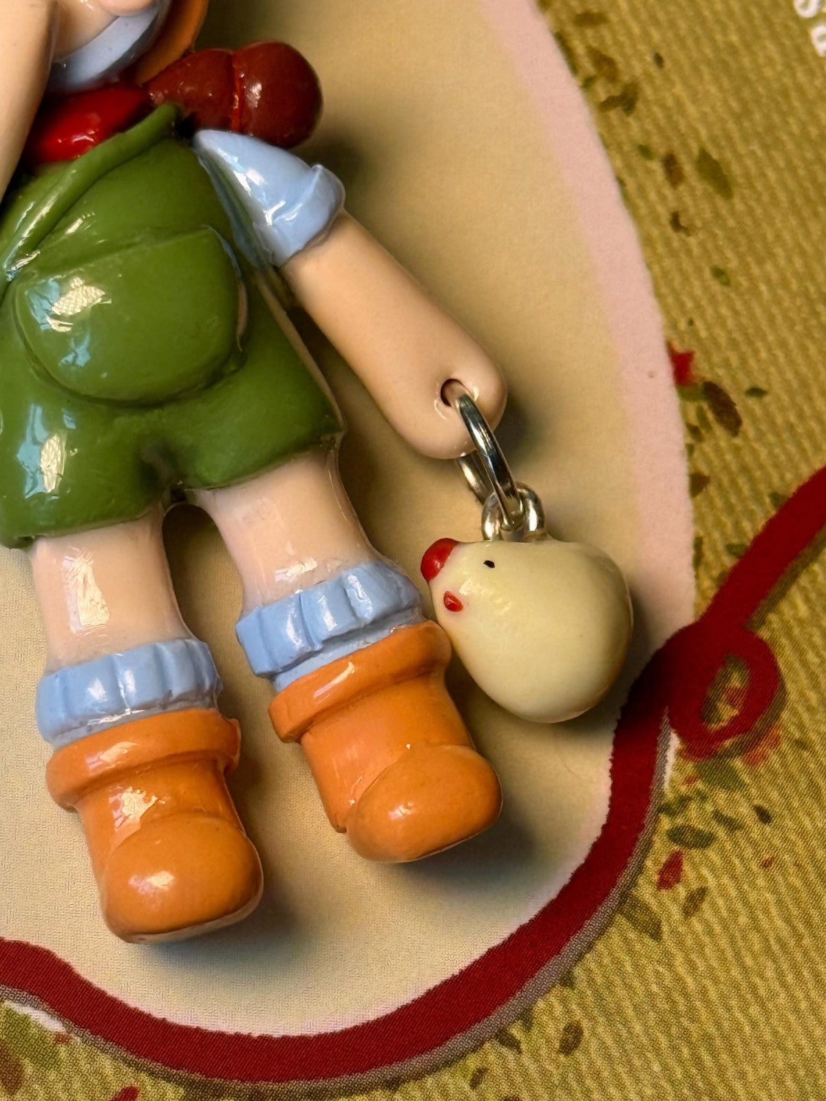 Cori the Hen Keeper Polymer Clay Keychain - nua shophouse